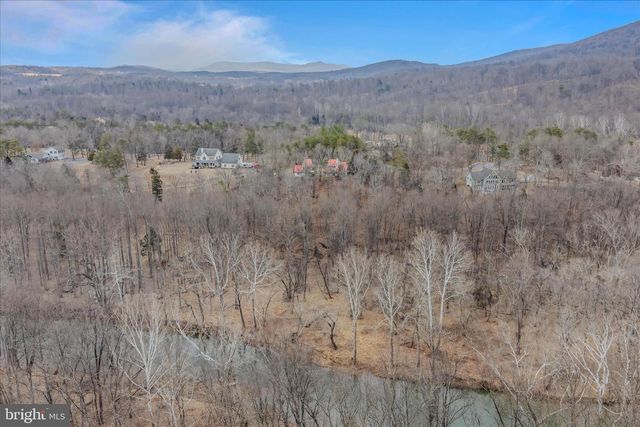 292 BIG PARK RD, Hedgesville, WV 25427