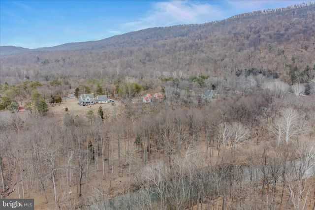 292 BIG PARK RD, Hedgesville, WV 25427