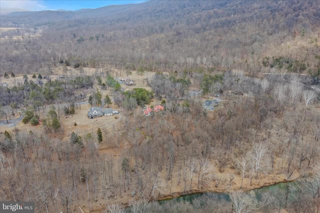 292 BIG PARK RD, Hedgesville, WV 25427