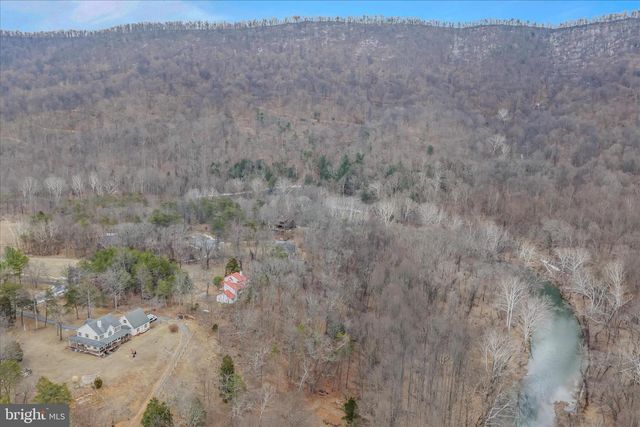 292 BIG PARK RD, Hedgesville, WV 25427