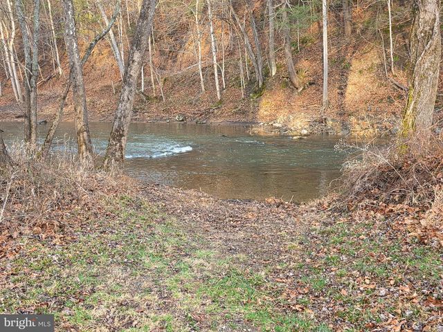 292 BIG PARK RD, Hedgesville, WV 25427