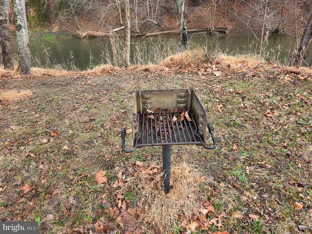 292 BIG PARK RD, Hedgesville, WV 25427