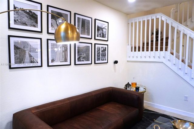 3280 W 92nd Pl, Hialeah, FL 33018