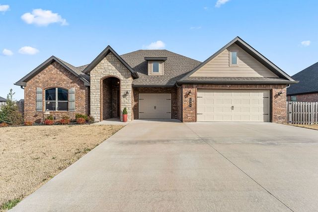 1904 Bergman Road, Pea Ridge, AR 72751