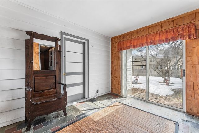 14 Tomahawk Dr, Tewksbury, MA 01876