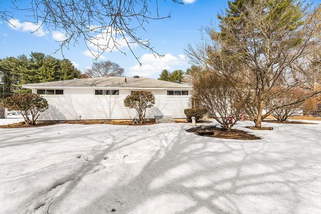 14 Tomahawk Dr, Tewksbury, MA 01876