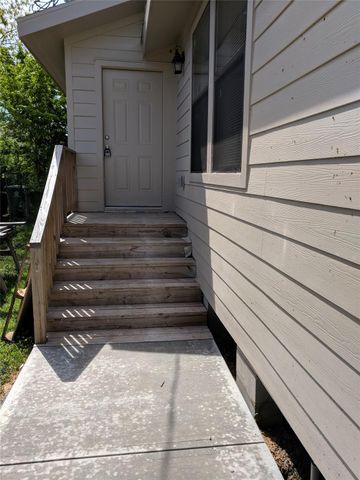 8412 Cannon Street, Houston, TX 77051