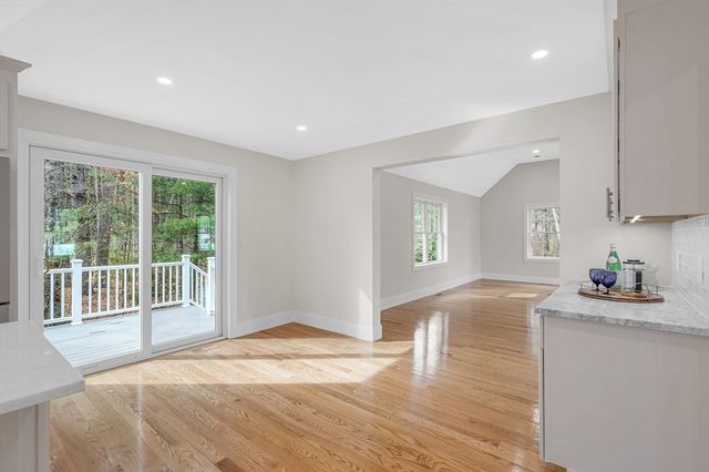 23 Pomfret Rd, Wilmington, MA 01887