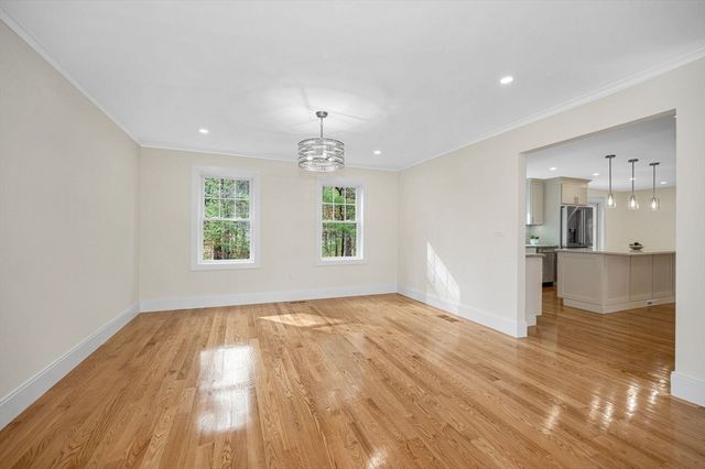 23 Pomfret Rd, Wilmington, MA 01887