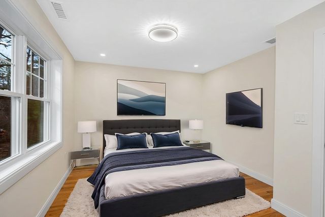 23 Pomfret Rd, Wilmington, MA 01887