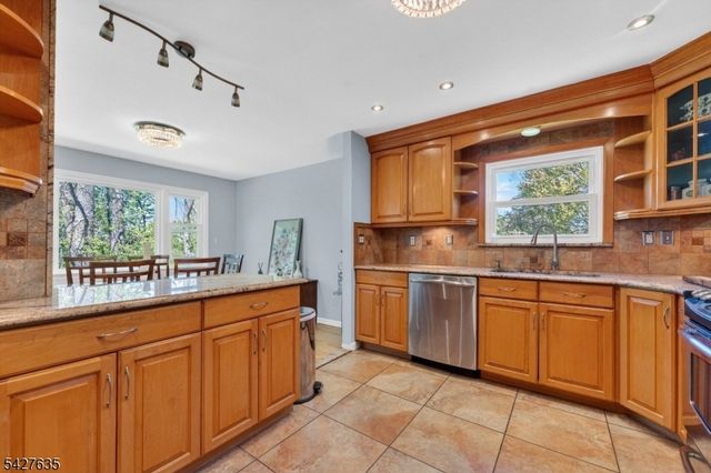 271 E Mount Pleasant Ave, Livingston Twp., NJ 07039