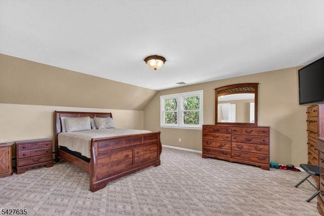 271 E Mount Pleasant Ave, Livingston Twp., NJ 07039