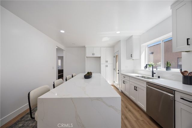 733 W 108th Street, Los Angeles, CA 90044
