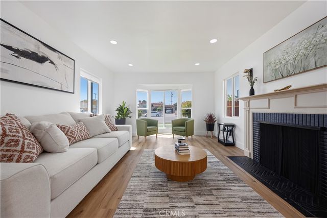 733 W 108th Street, Los Angeles, CA 90044