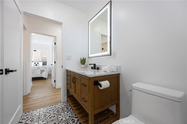 733 W 108th Street, Los Angeles, CA 90044