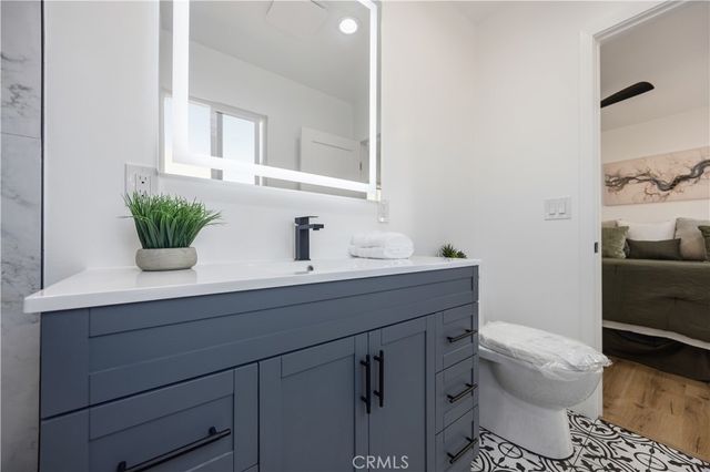 733 W 108th Street, Los Angeles, CA 90044