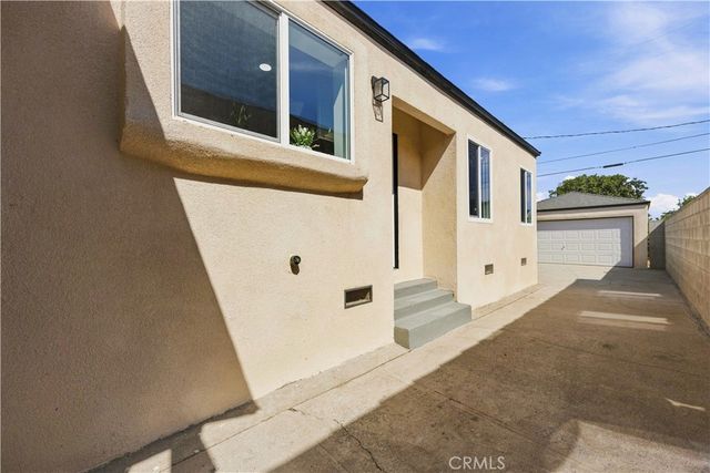 733 W 108th Street, Los Angeles, CA 90044