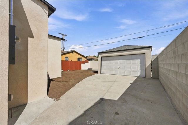 733 W 108th Street, Los Angeles, CA 90044