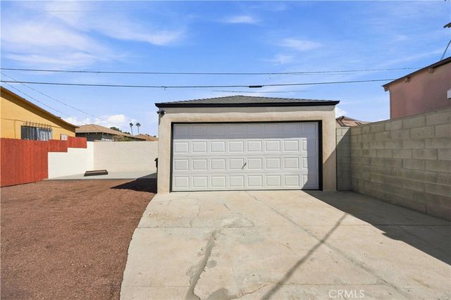 733 W 108th Street, Los Angeles, CA 90044