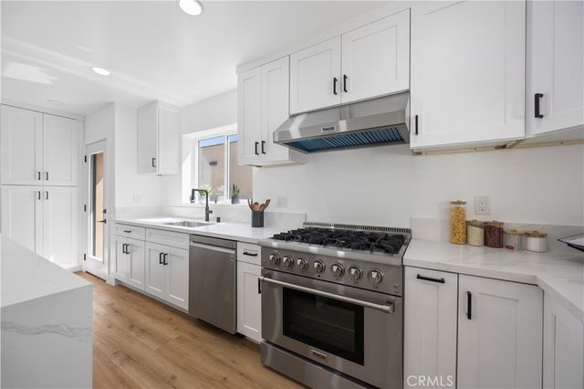 733 W 108th Street, Los Angeles, CA 90044