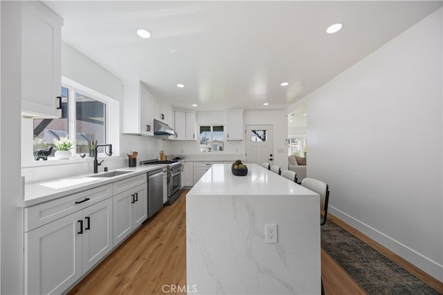 733 W 108th Street, Los Angeles, CA 90044
