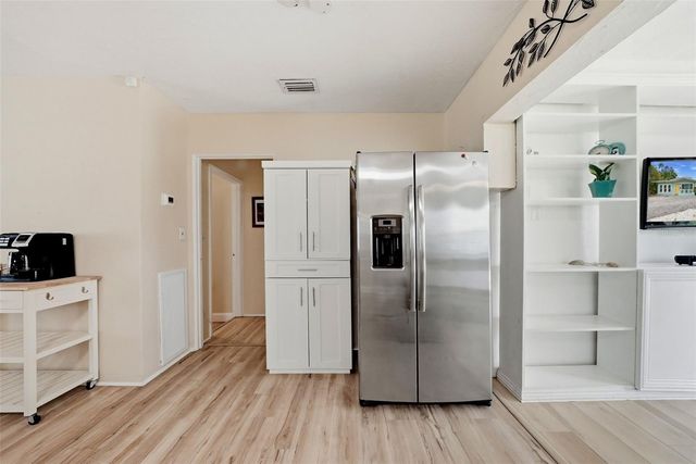 2489 58TH STREET N, St Petersburg, FL 33710