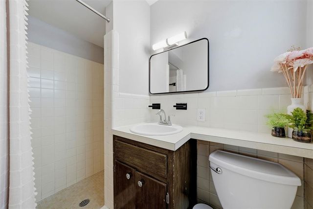 2489 58TH STREET N, St Petersburg, FL 33710