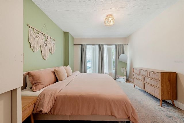 2489 58TH STREET N, St Petersburg, FL 33710