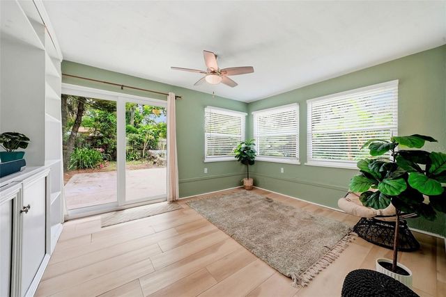 2489 58TH STREET N, St Petersburg, FL 33710