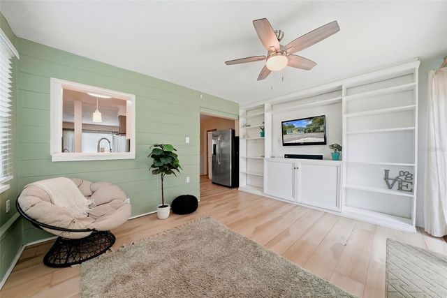 2489 58TH STREET N, St Petersburg, FL 33710