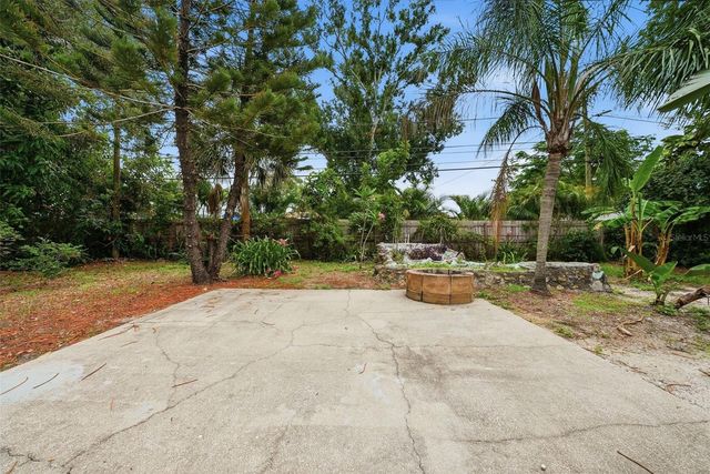 2489 58TH STREET N, St Petersburg, FL 33710