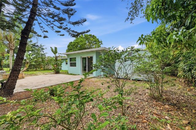 2489 58TH STREET N, St Petersburg, FL 33710