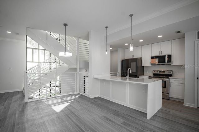 460 E JACKSON STREET 2, Orlando, FL 32801