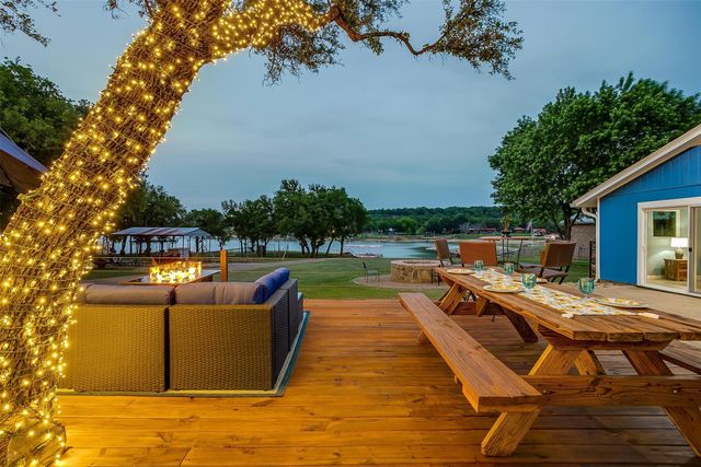 520 Deer Trail, Gordon, TX 76453