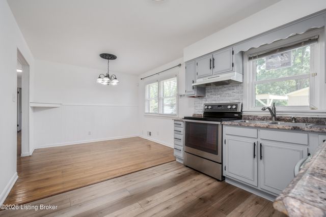 505 Westwood Dr, Louisville, KY 40243