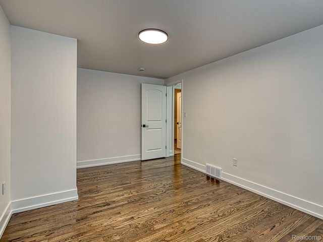 1790 Evergreen Street, Trenton, MI 48183