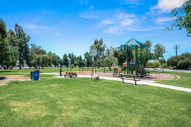 5905 Old Wheeler Road, La Verne, CA 91750