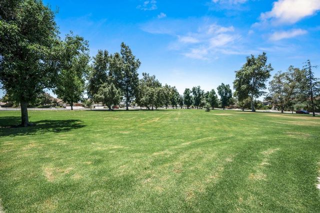 5905 Old Wheeler Road, La Verne, CA 91750