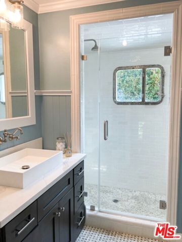 934 S Dunsmuir Avenue, Los Angeles, CA 90036