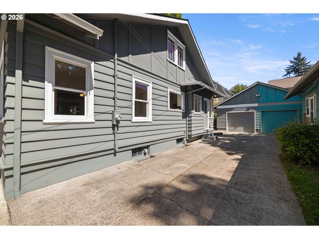 3344 Ne 18th Ave, Portland, OR 97212