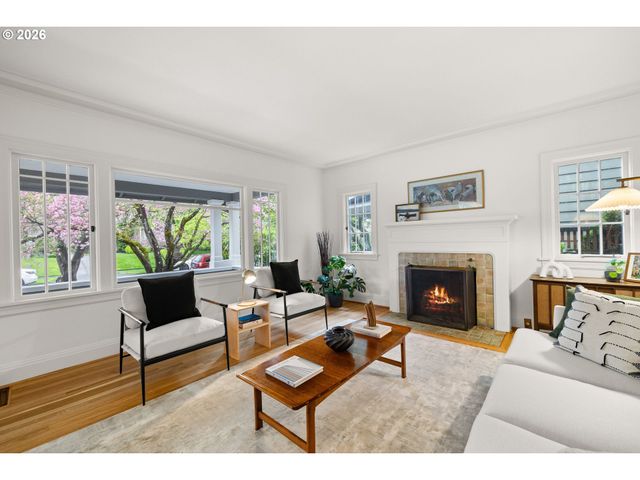 3344 Ne 18th Ave, Portland, OR 97212