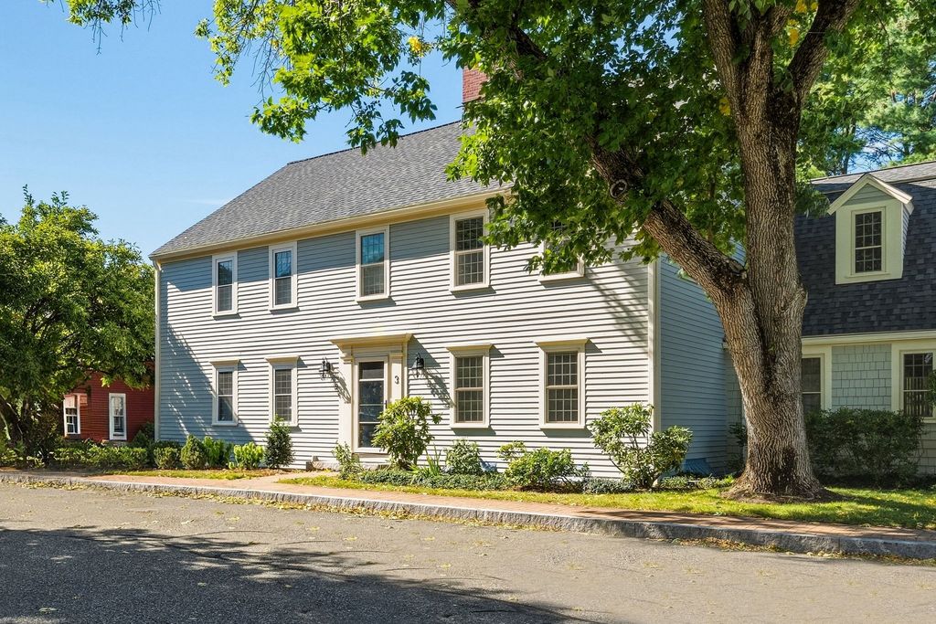 3 Seaborn Place 3, Lexington, MA 02420