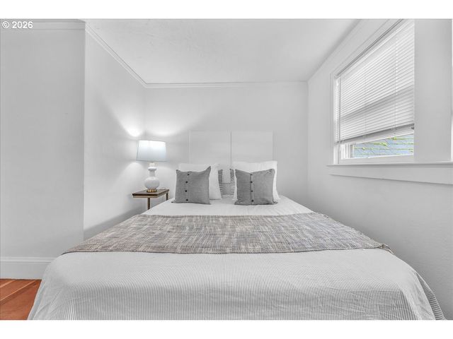 8115 N FENWICK Ave, Portland, OR 97217