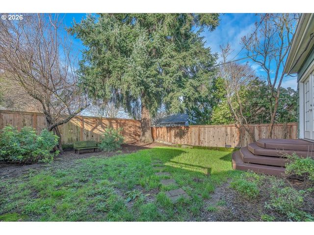 8115 N FENWICK Ave, Portland, OR 97217