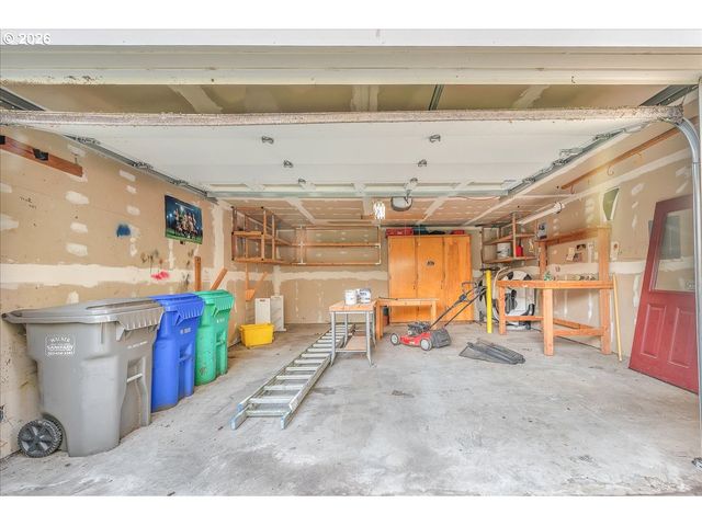 8115 N FENWICK Ave, Portland, OR 97217