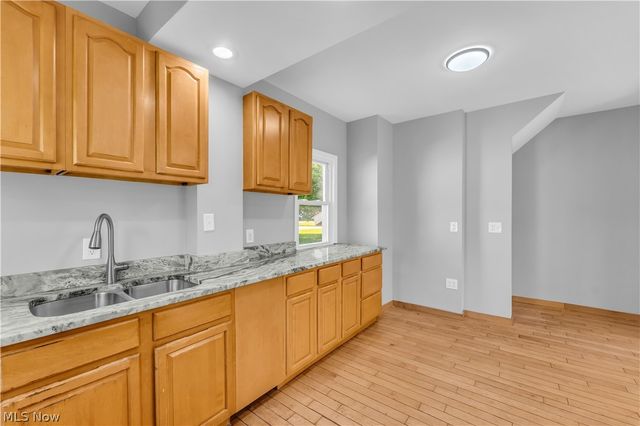 340 E 276th Street, Euclid, OH 44132