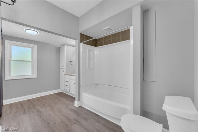 340 E 276th Street, Euclid, OH 44132