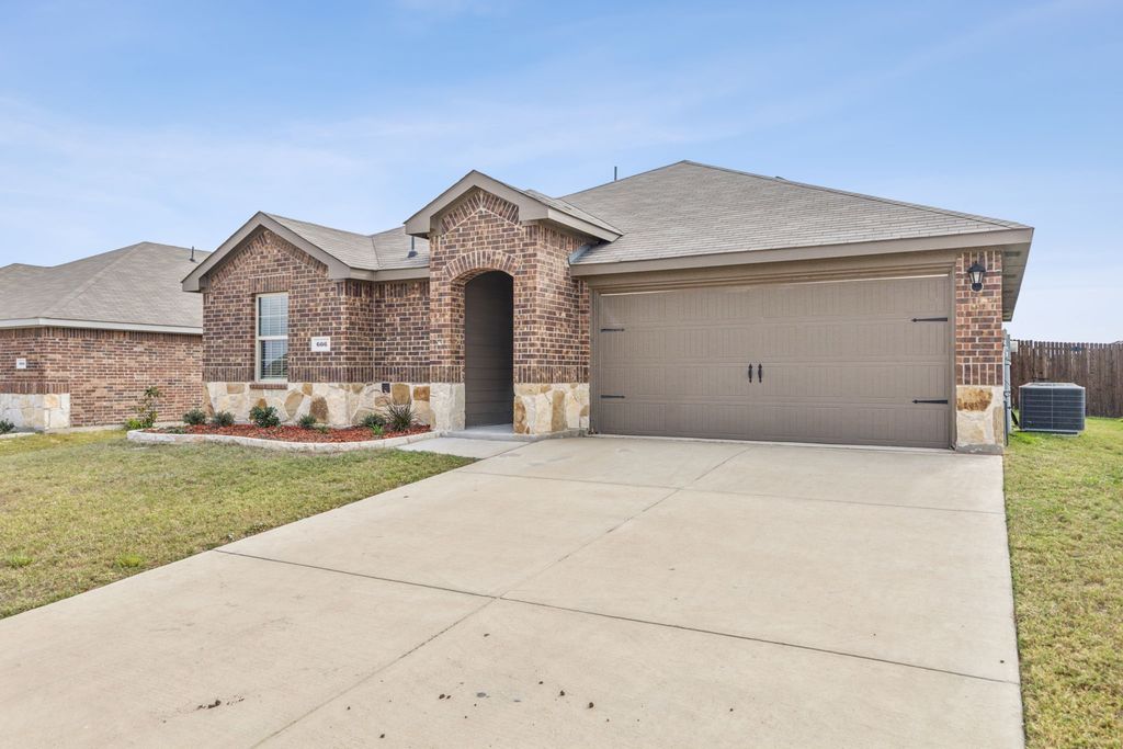 606 Wrangler Drive, Josephine, TX 75189