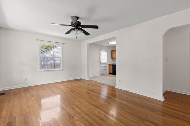 1604 E Ridge Avenue, Chattanooga, TN 37412