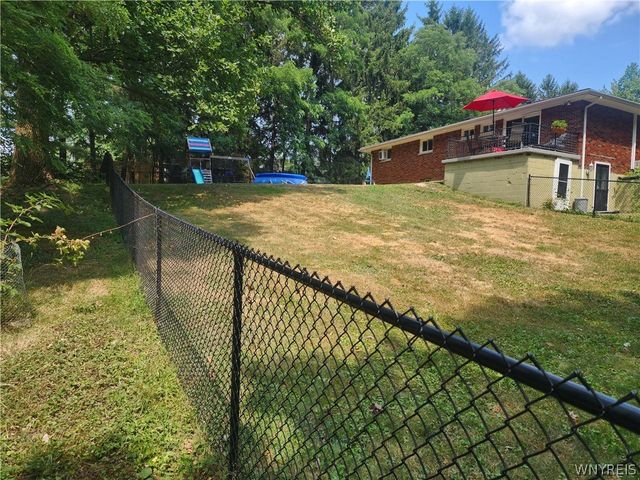 8672 Highland Drive, Eden, NY 14057